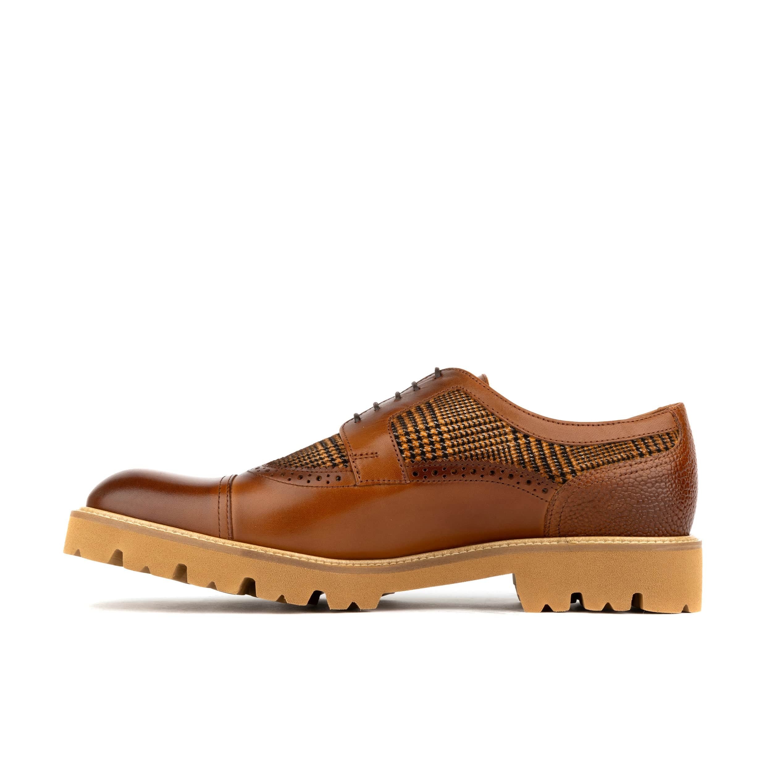 Resident - Brown & Tan - Men's leather dressy shoe with toe cap and brogue details