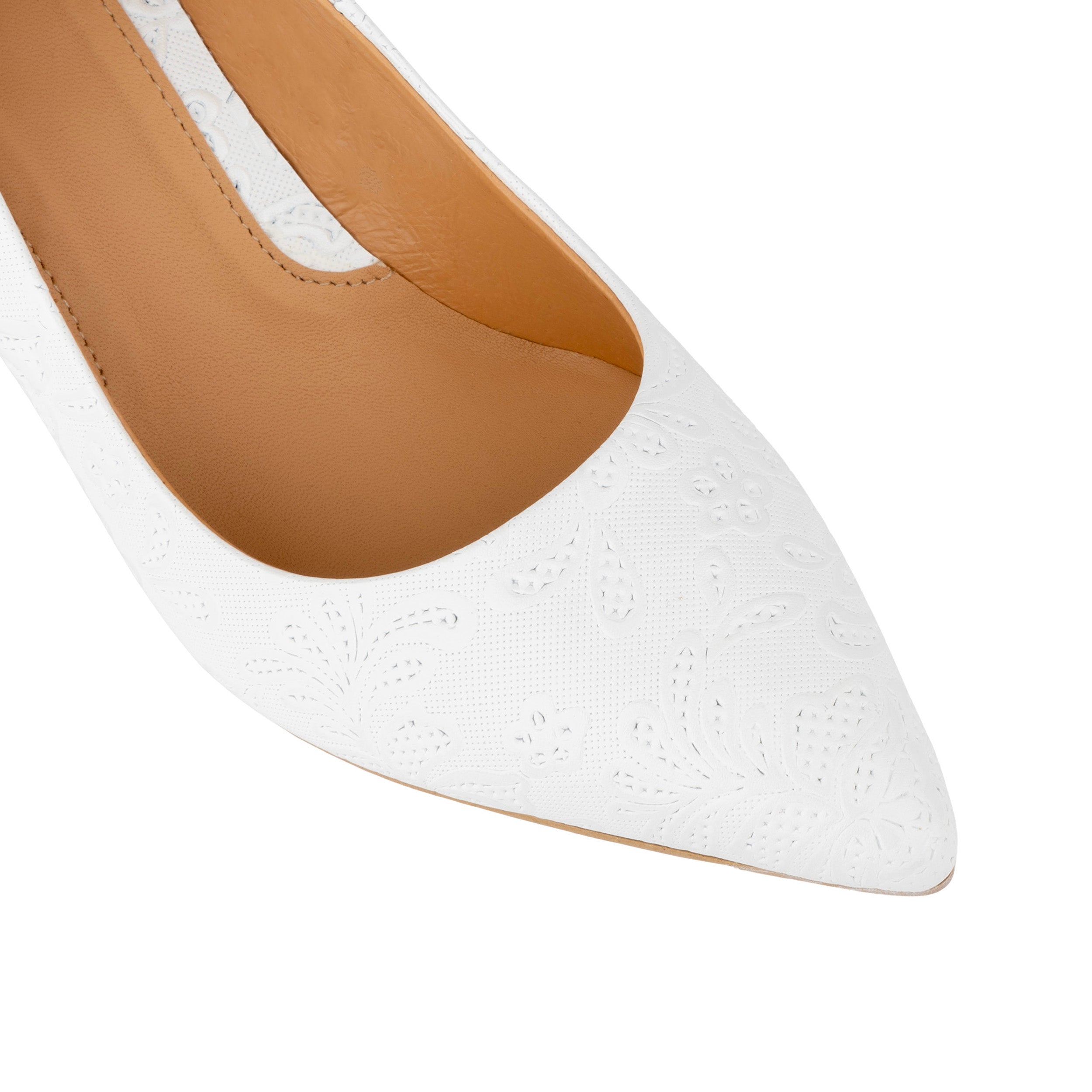 Sophia Hollywood - Wedding White - Women's pointed 4 inch pump in white floral emboss leather