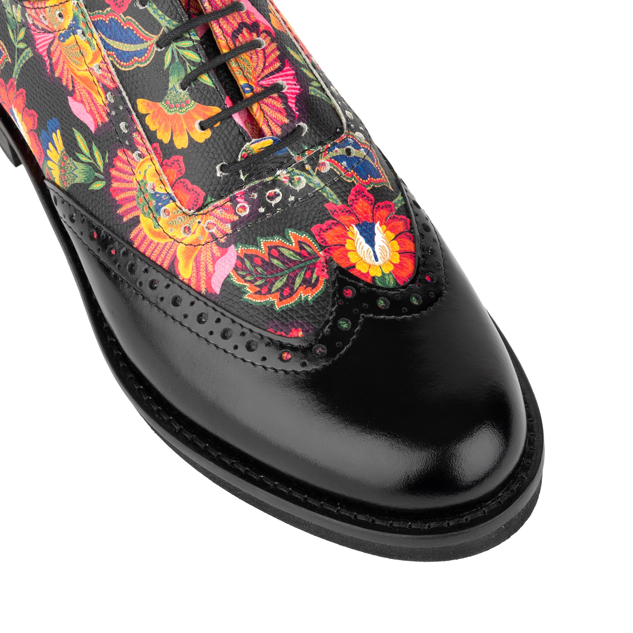 Vivienne - Black & Red Flowers - Women's oxford lace-up shoe with brogue details