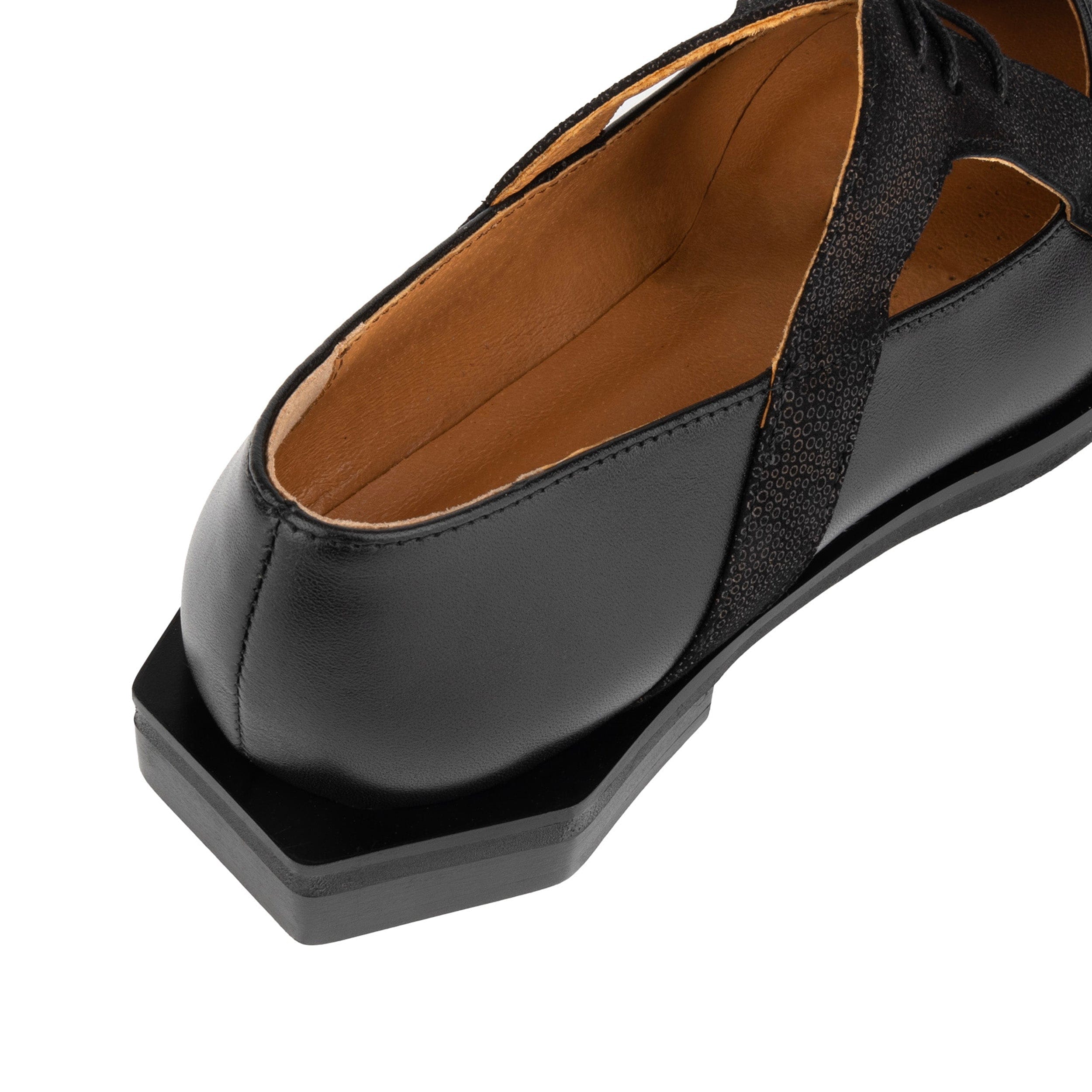 Harlowe - Black - Women's cutout leather lace up shoe