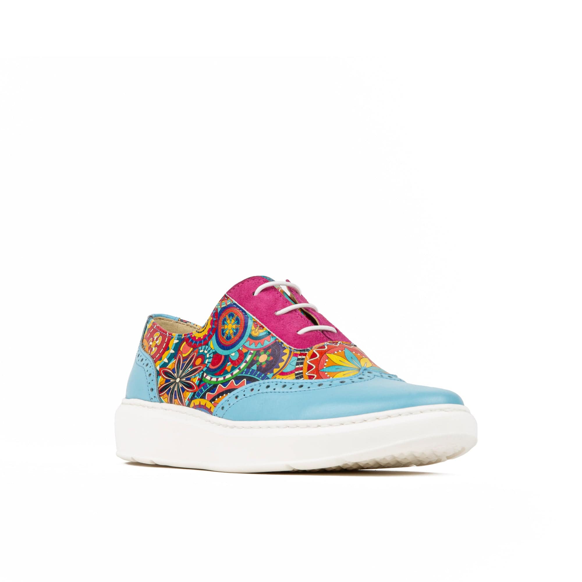 Colorado - Light Blue Signature - Women's lightweight EVA sole trainer with brogue details