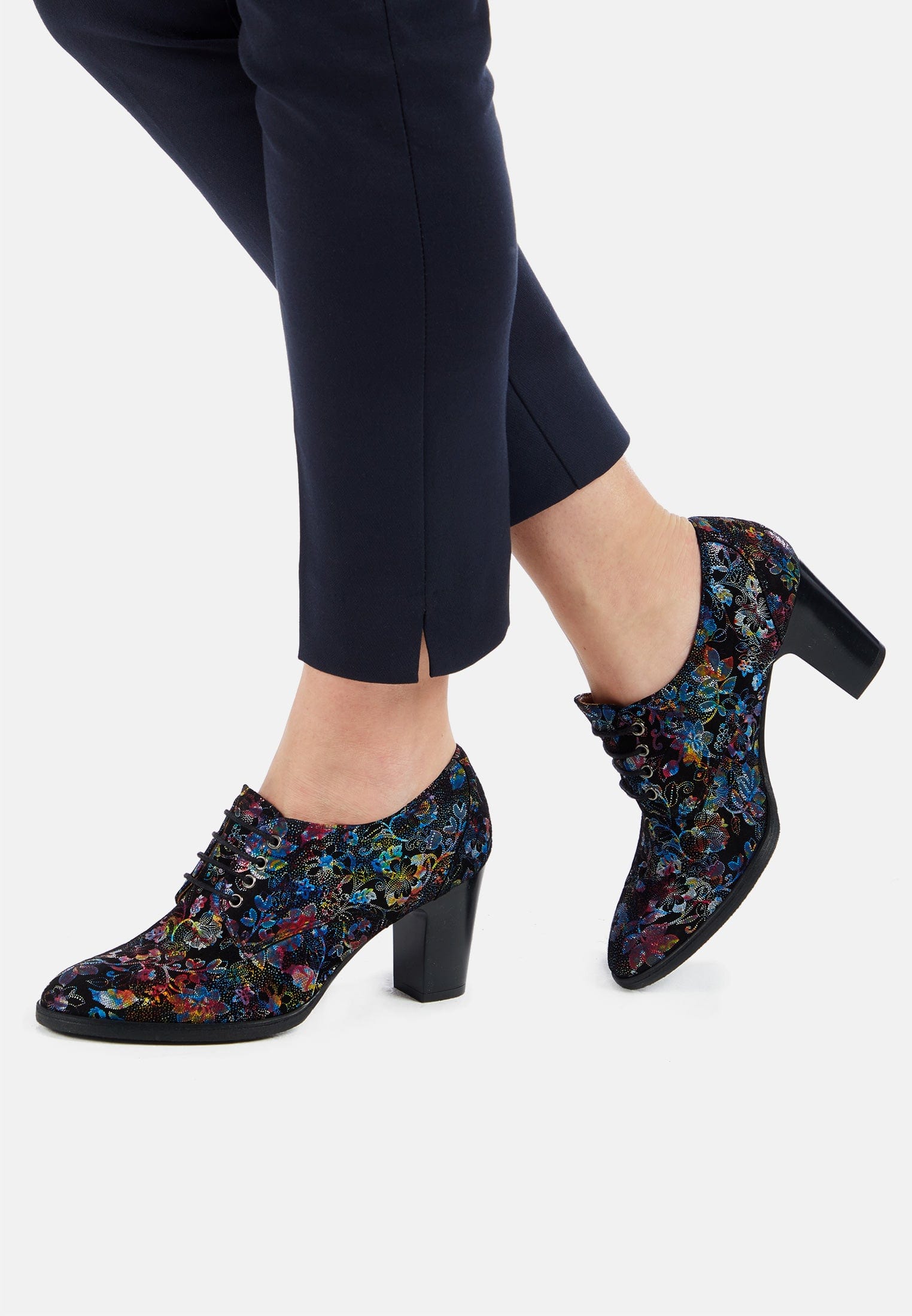 Roulette - Black Flower - Women's leather heeled oxford lace-up