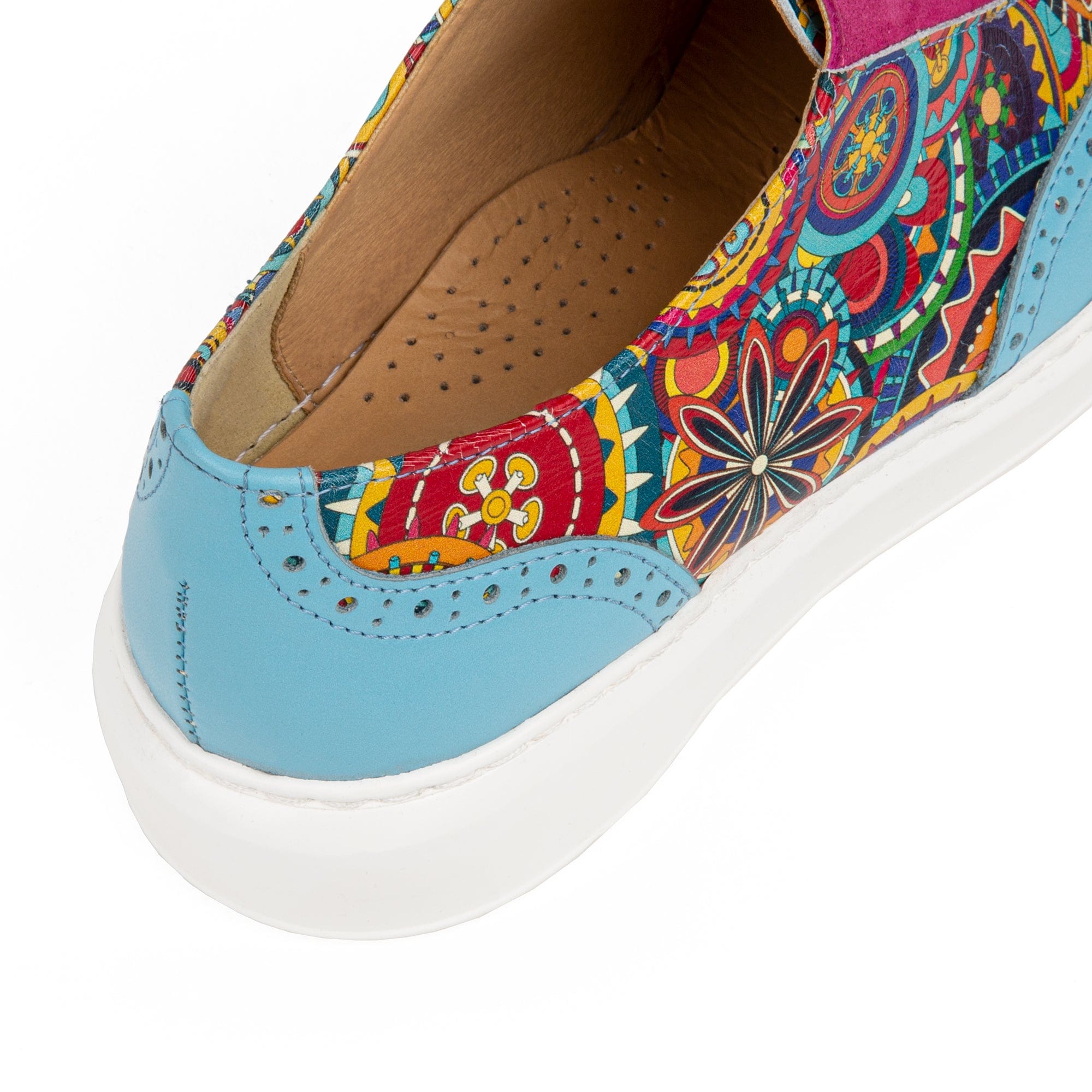 Colorado - Light Blue Signature - Women's lightweight EVA sole trainer with brogue details