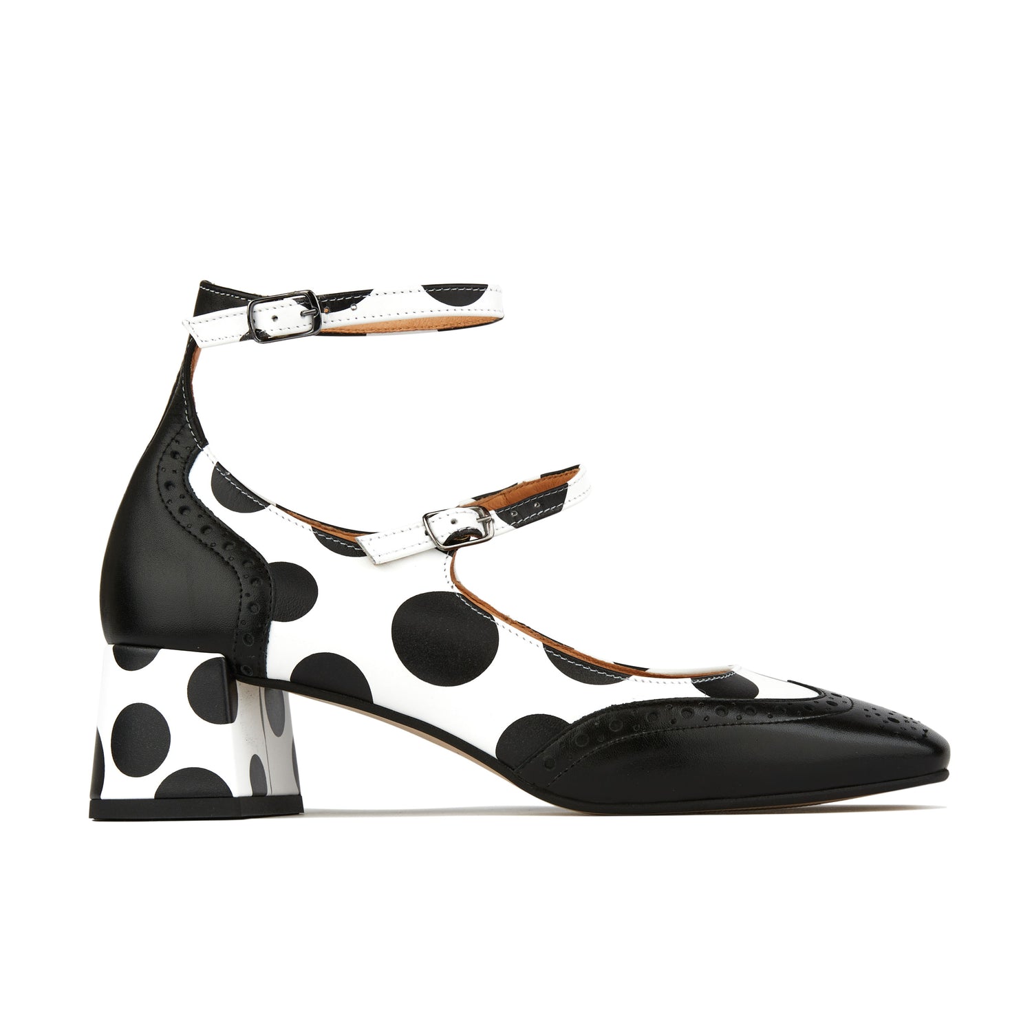 Black and White Mary Jane Shoes: A Timeless Style Choice