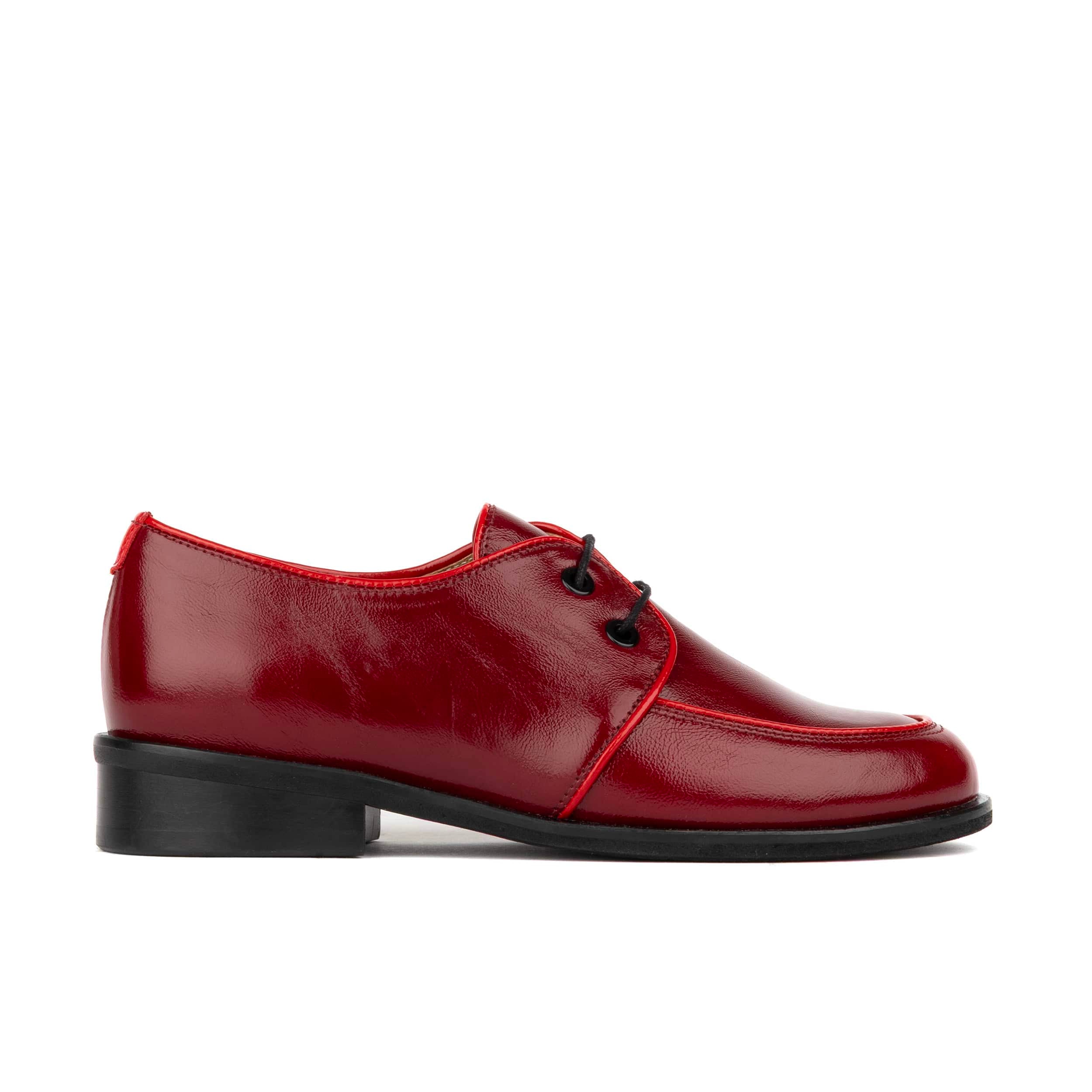 Kiss - Red - Women's patent leather lace up shoe