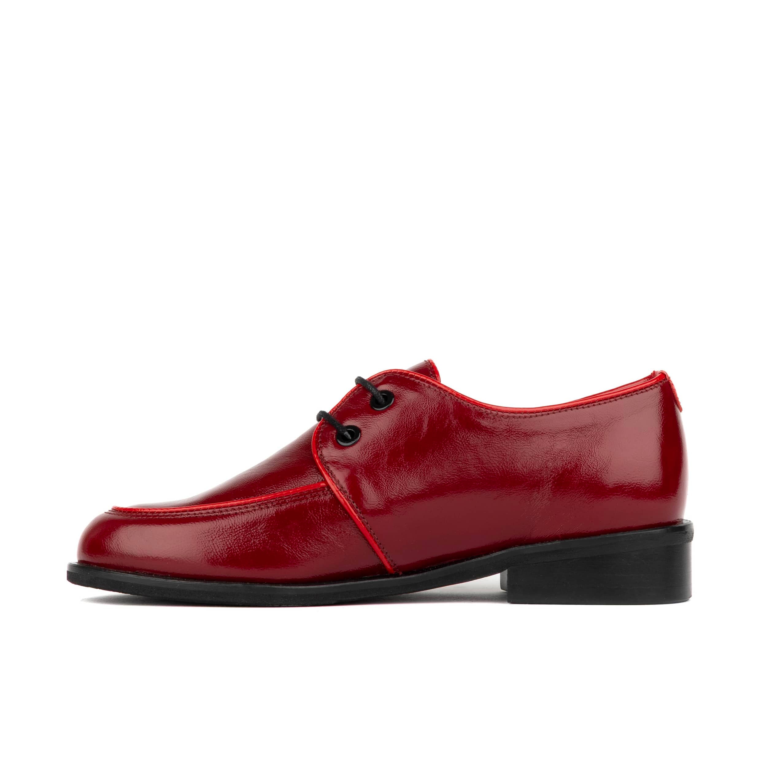 Kiss - Red - Women's patent leather lace up shoe