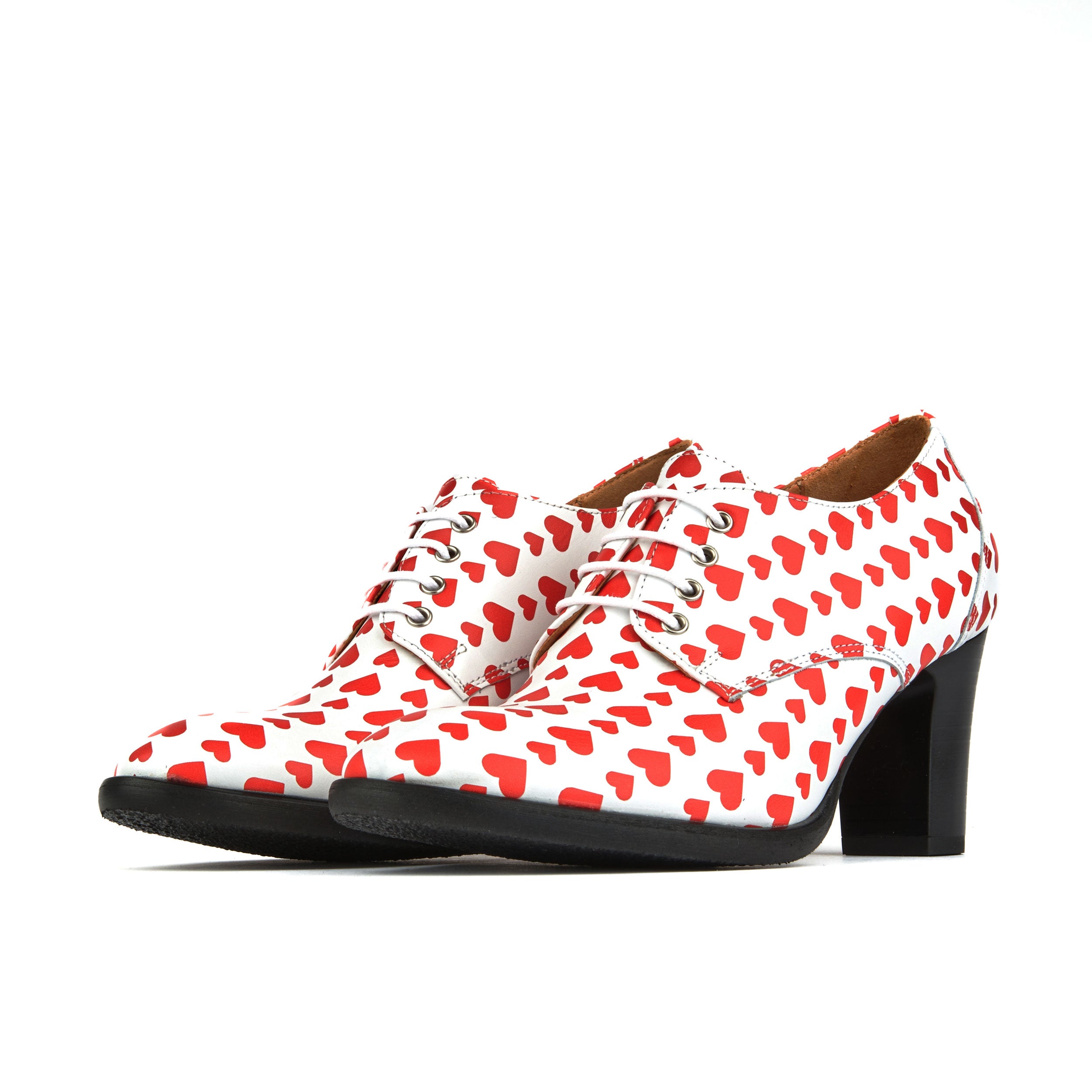 Roulette - Love Struck - Women's 3 inch block heel oxford pump in heart shape print