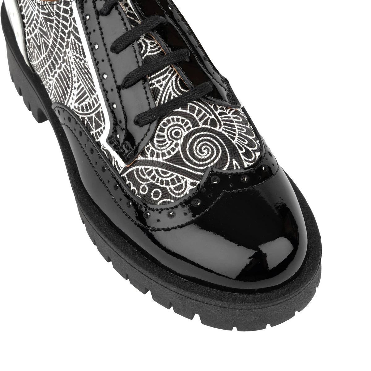 Artisan - Black & White & Graphic Print - Women's Leather Lace-up Shoe with Brogue Detailing