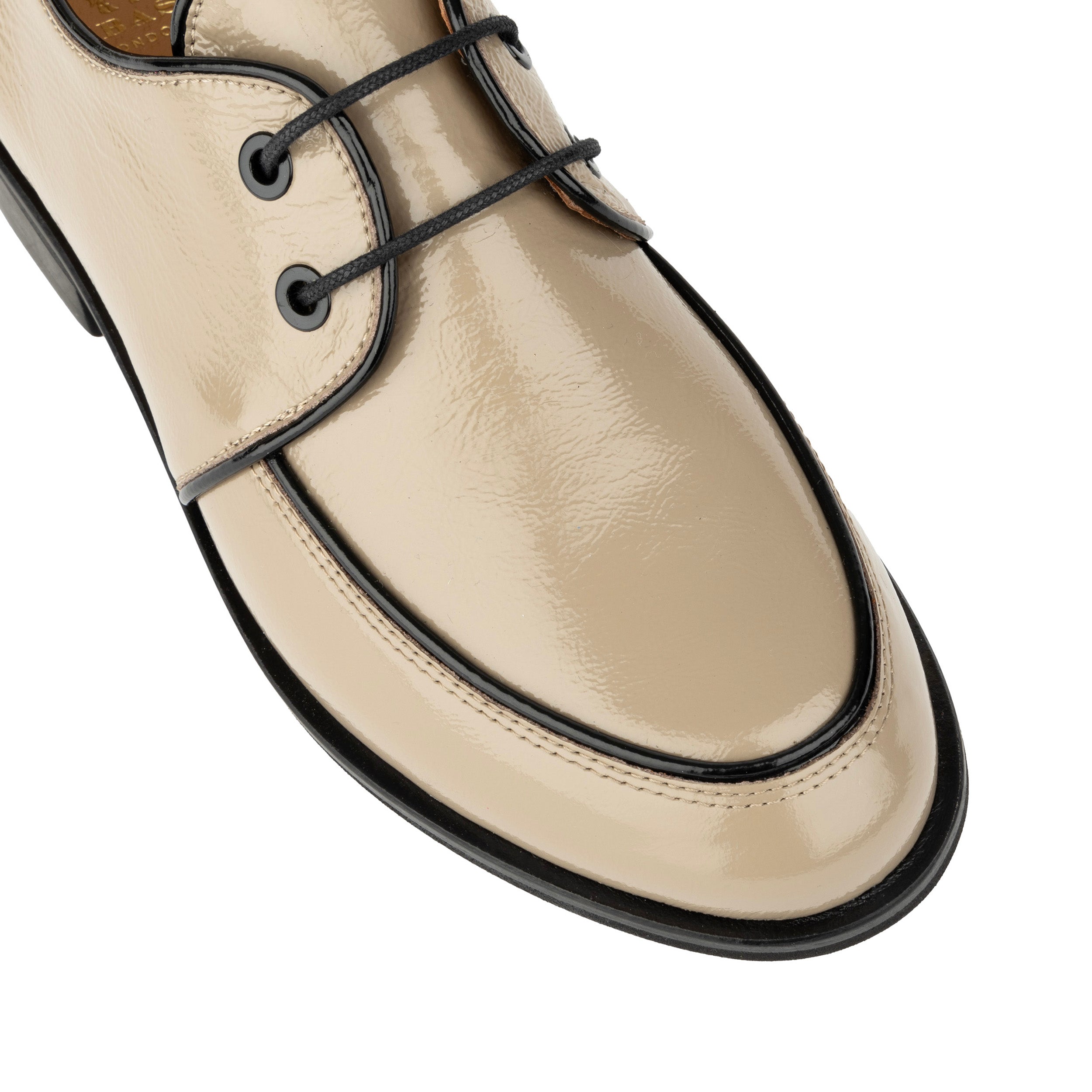 Kiss - Grey & Brown - Women's patent leather lace up shoe