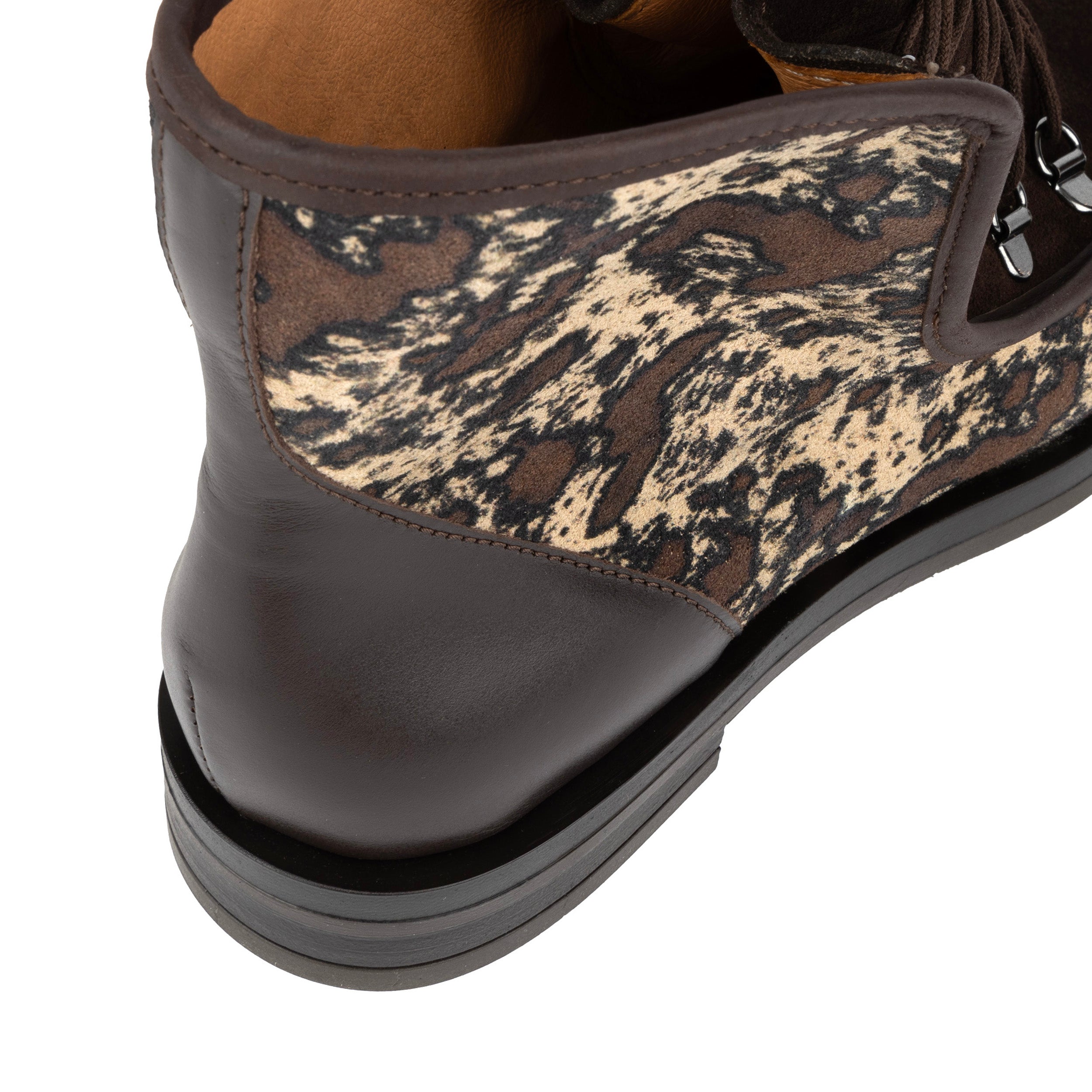 Hedera - Brown Cow - Women's Suede Alpine Boot