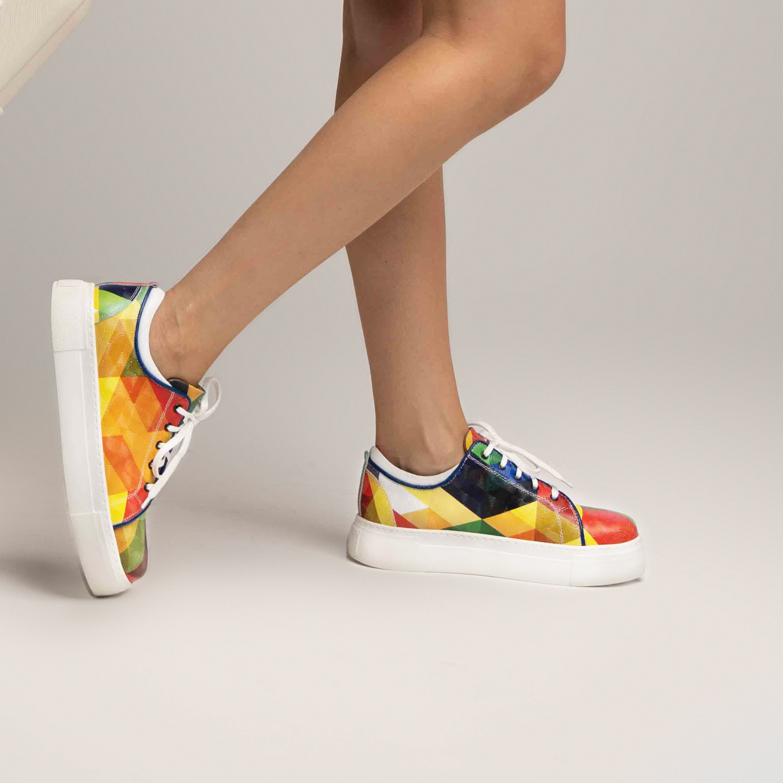 Camila - Retro - Women's white sole leather trainer in bright colours