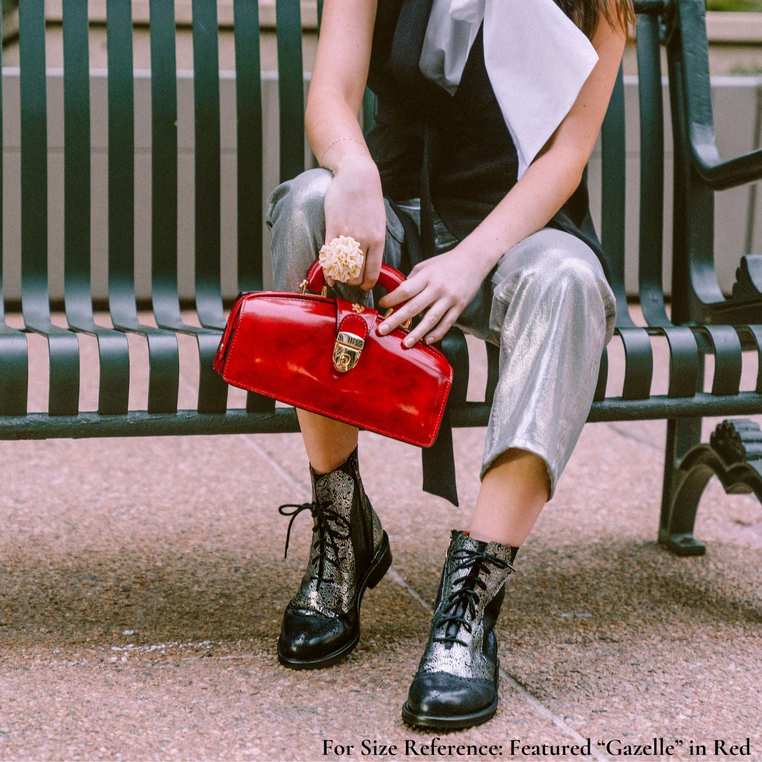Gazelle - Black - Top handle Italian leather bag with gold tone hardware