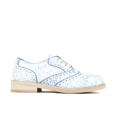 Brick Lane - White Flowers - Women's contrast leather lace-up brogue